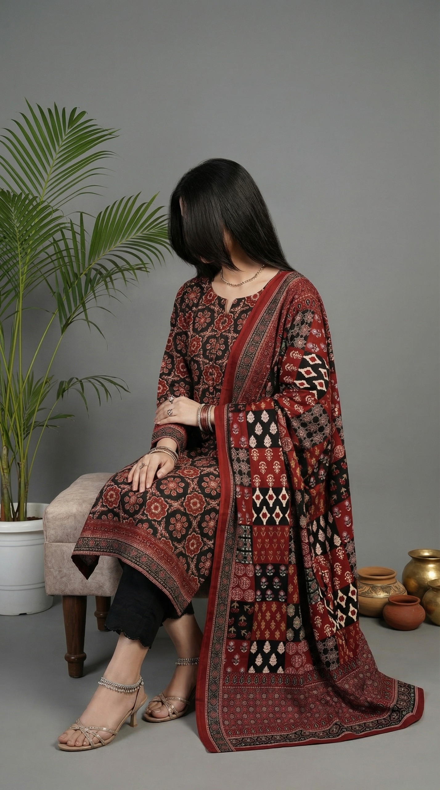 আজরাখ প্রিন্ট সালোয়ার কামিজের ট্রেন্ডি ডিজাইন